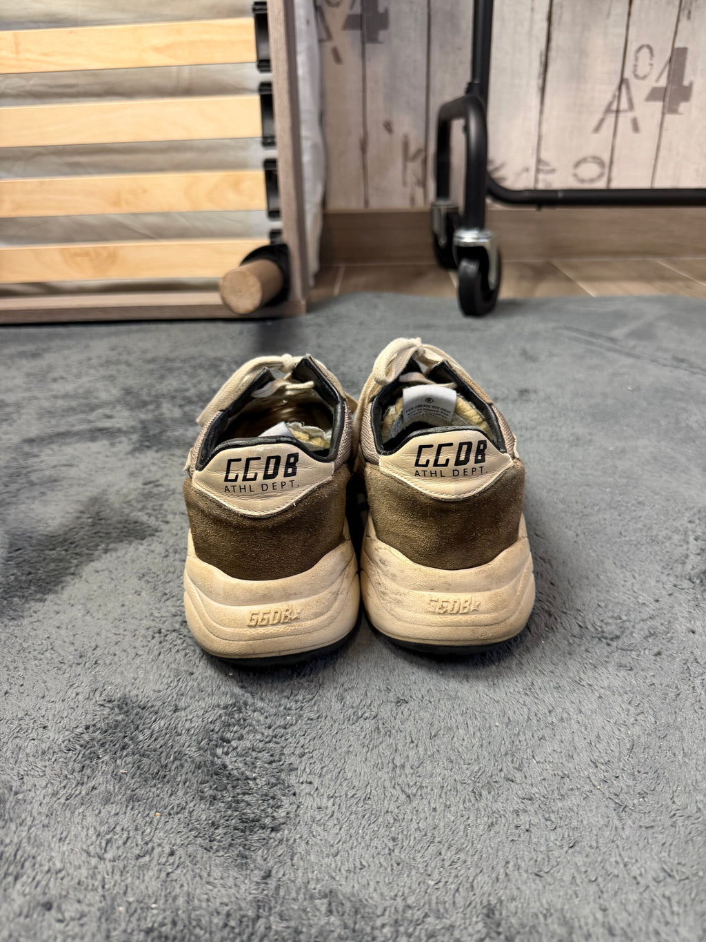 Basket Golden Goose Running – Taille 41 – Kaki