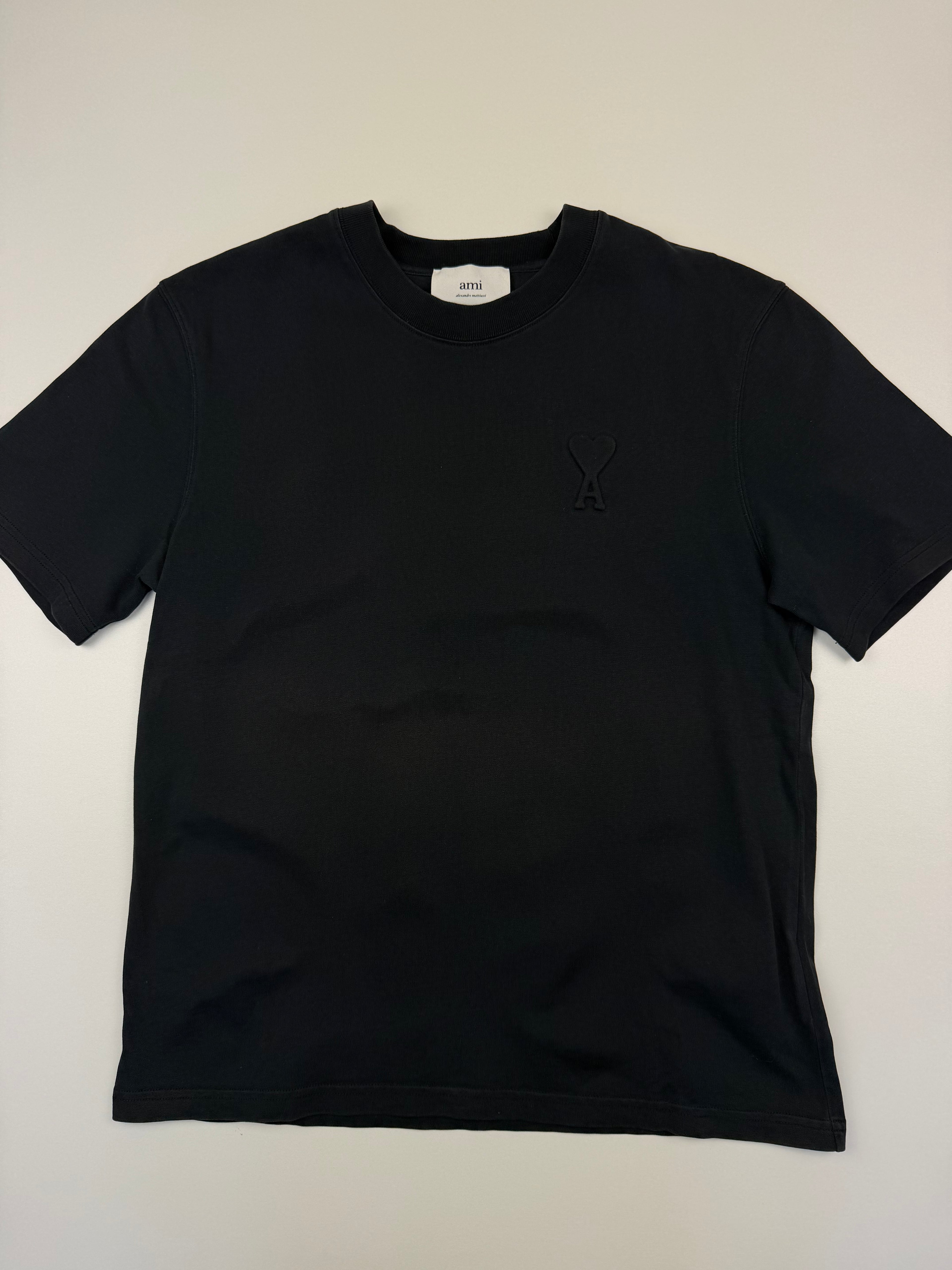 T-shirt AMI – Taille S – Noir avec Logo Cœur 3D