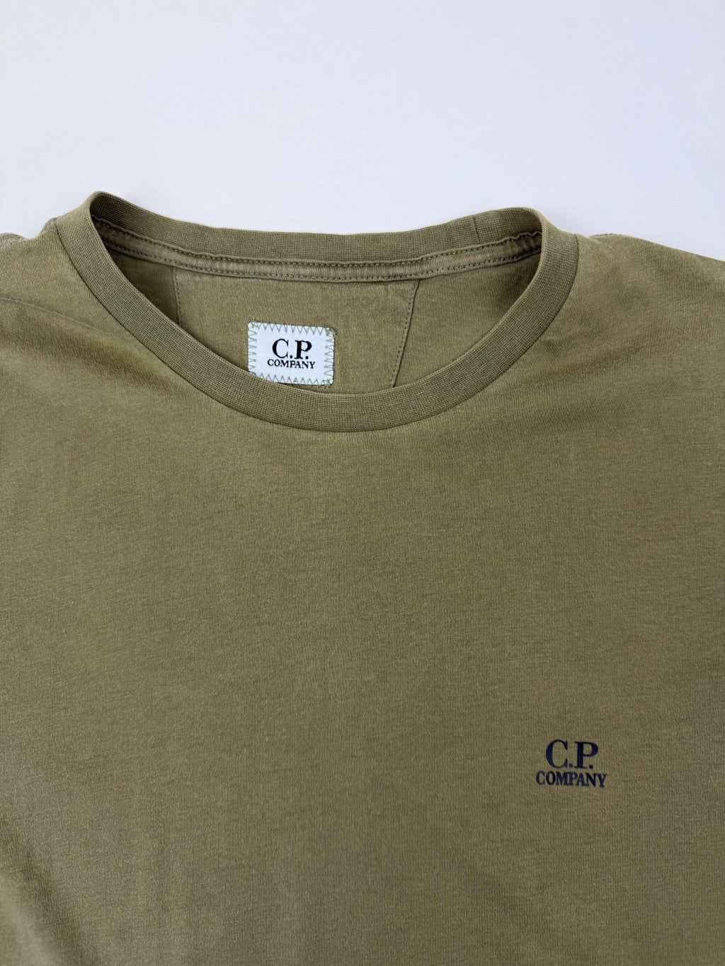 T-shirt C.P. Company – Taille M – Kaki avec Logo Poitrine