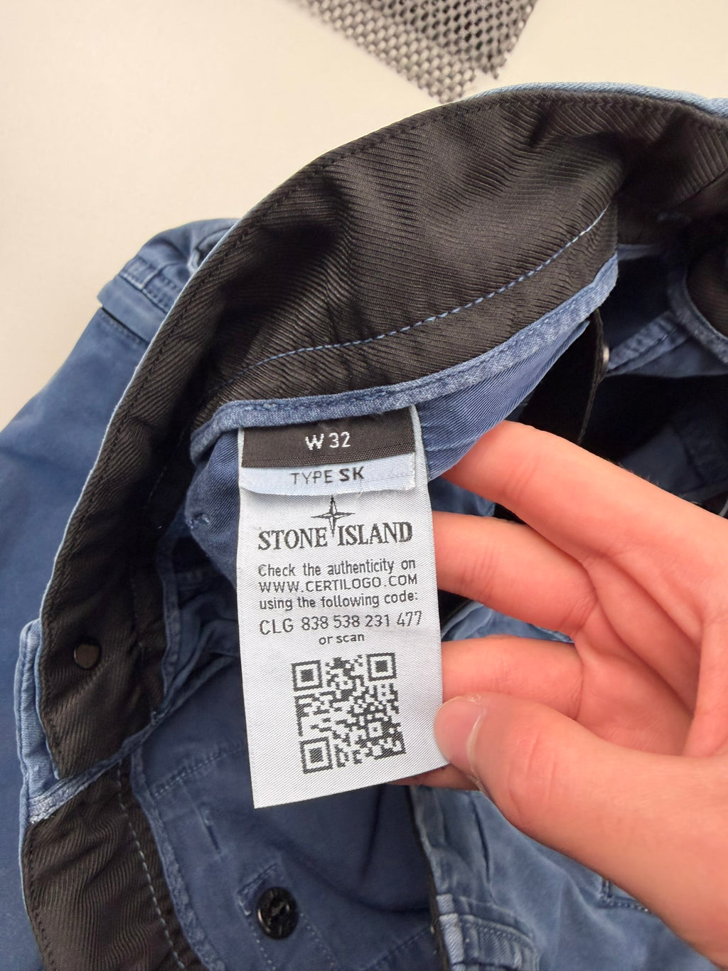 Cargo Stone Island – Taille M / W32 – Coloris Bleu Marine