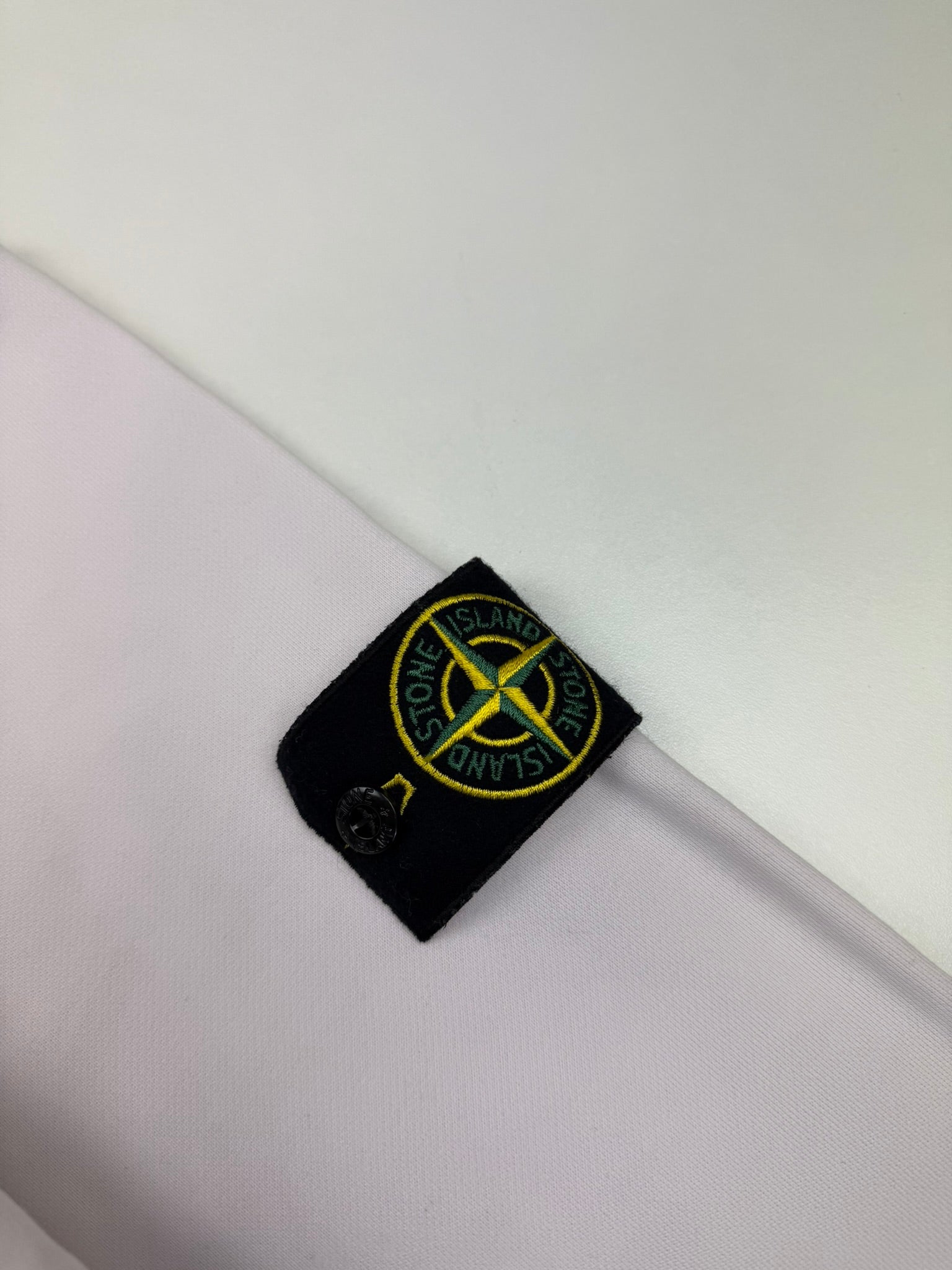 Pull à capuche Stone Island rose pâle – Taille S