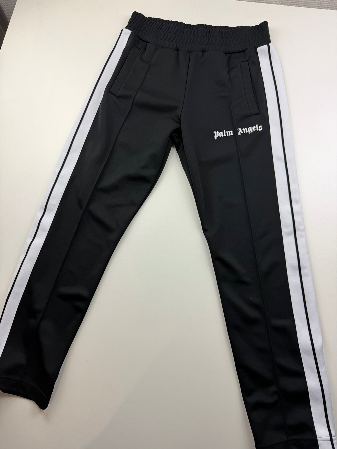 Jogging Palm Angels « Classic Track Pants » – Taille M – Noir et blanc — photo 2