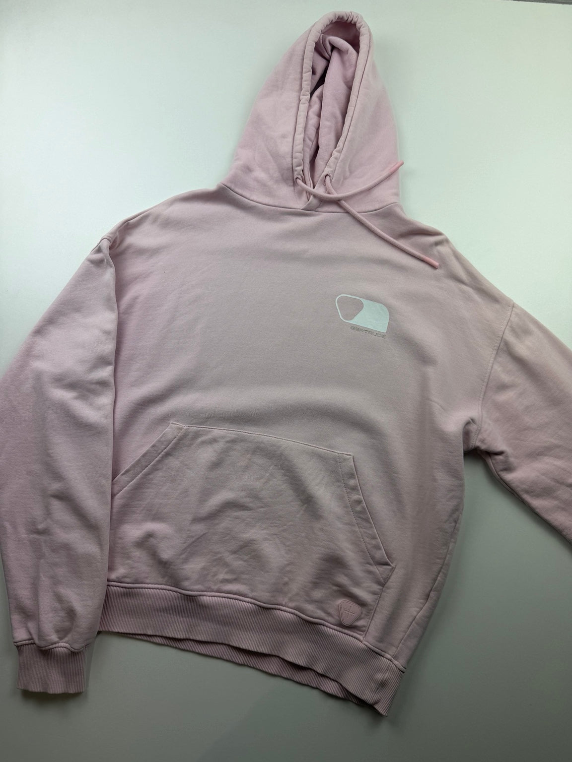 Pull à Capuche Gertrude « Logo » – Taille M – Rose pâle — photo 2