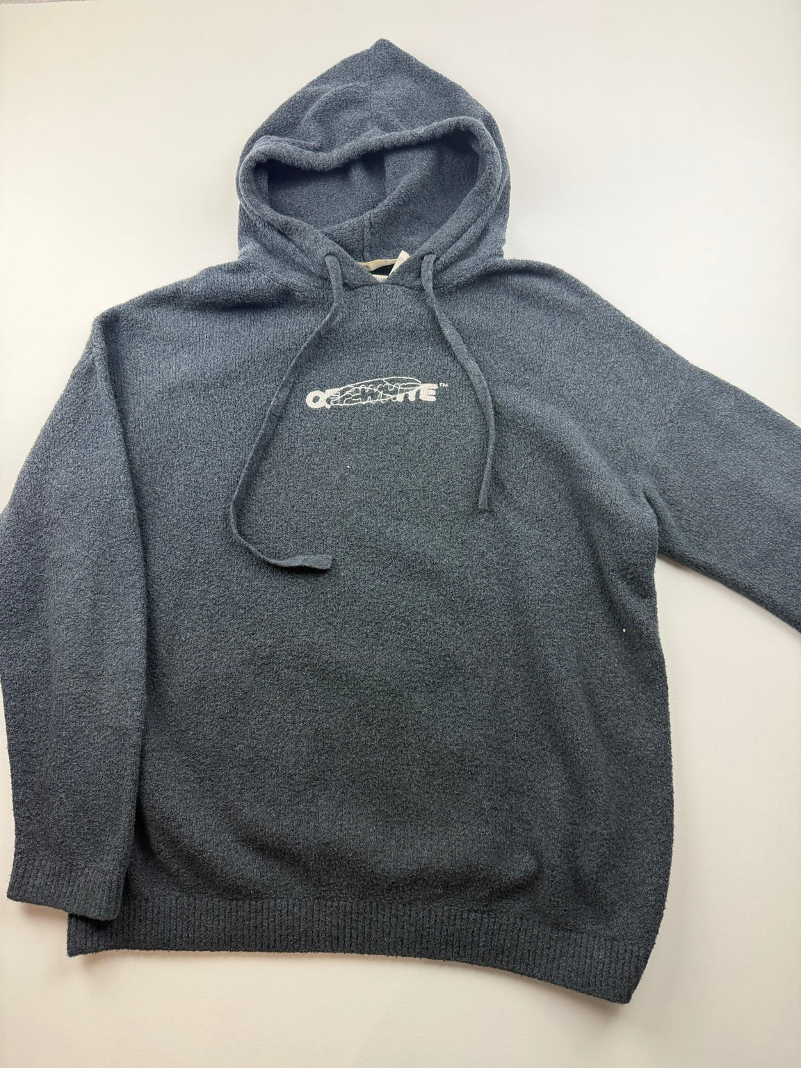Pull à Capuche en Maille Off-White « Arrows » – Taille S – Gris anthracite — photo 1
