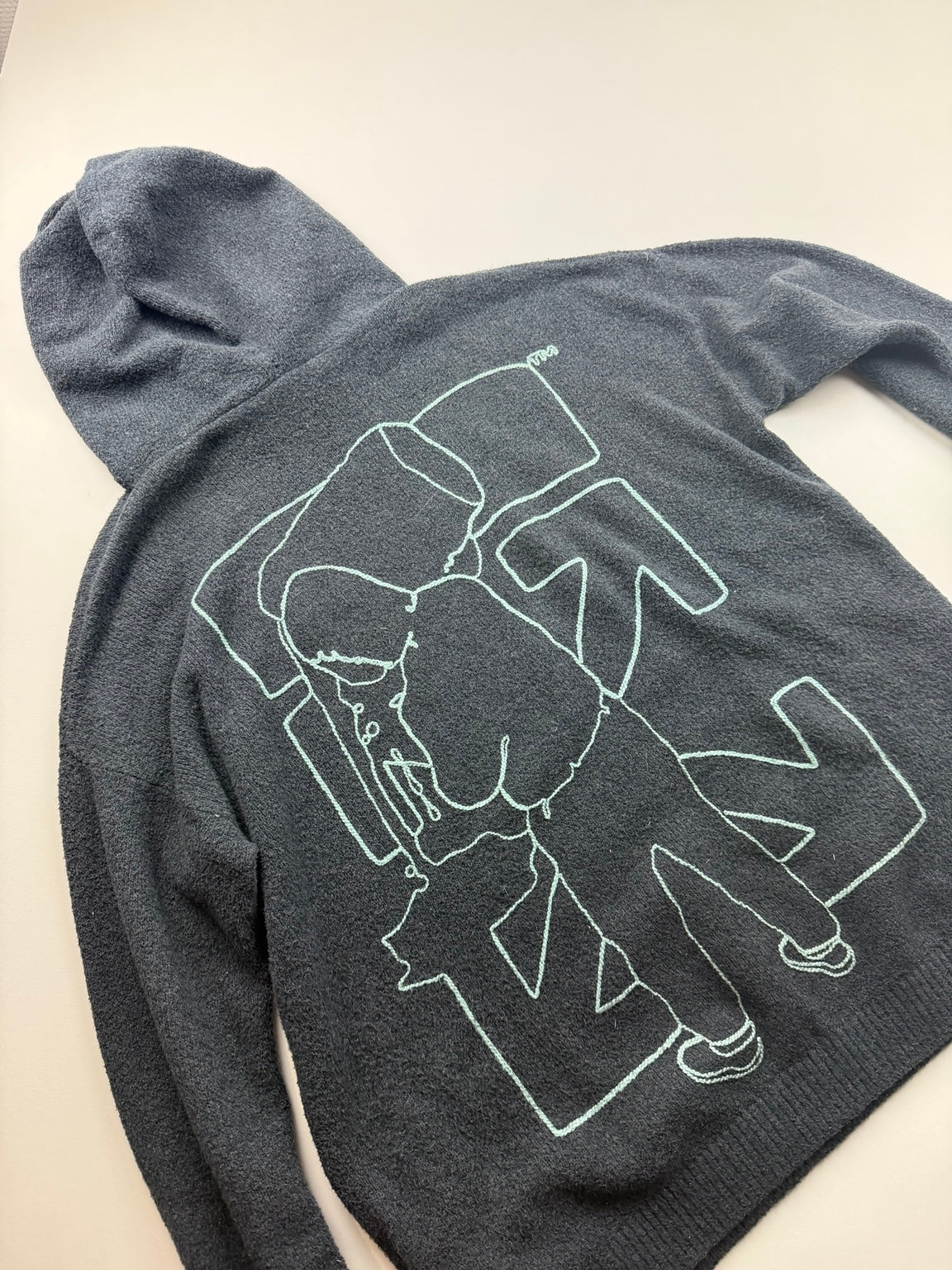 Pull à Capuche en Maille Off-White « Arrows » – Taille S – Gris anthracite — photo 5