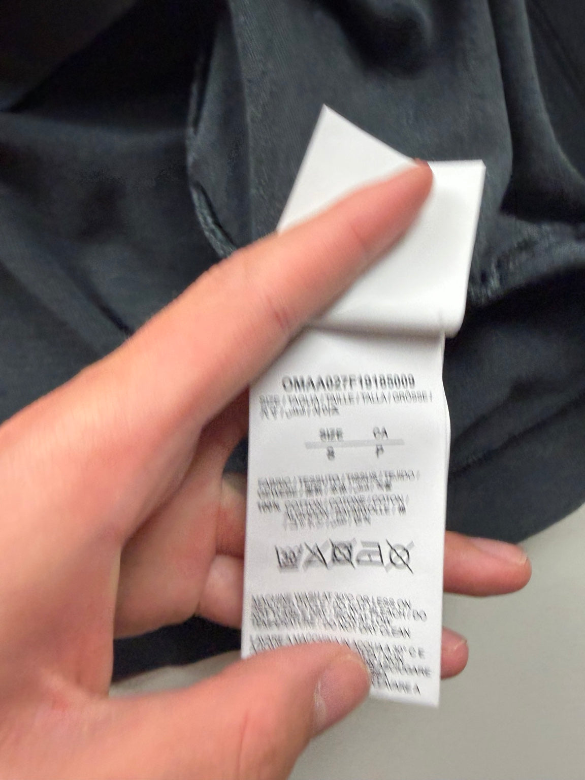 T-Shirt Off-White « Caravaggio » – Taille S – Gris anthracite — photo 4