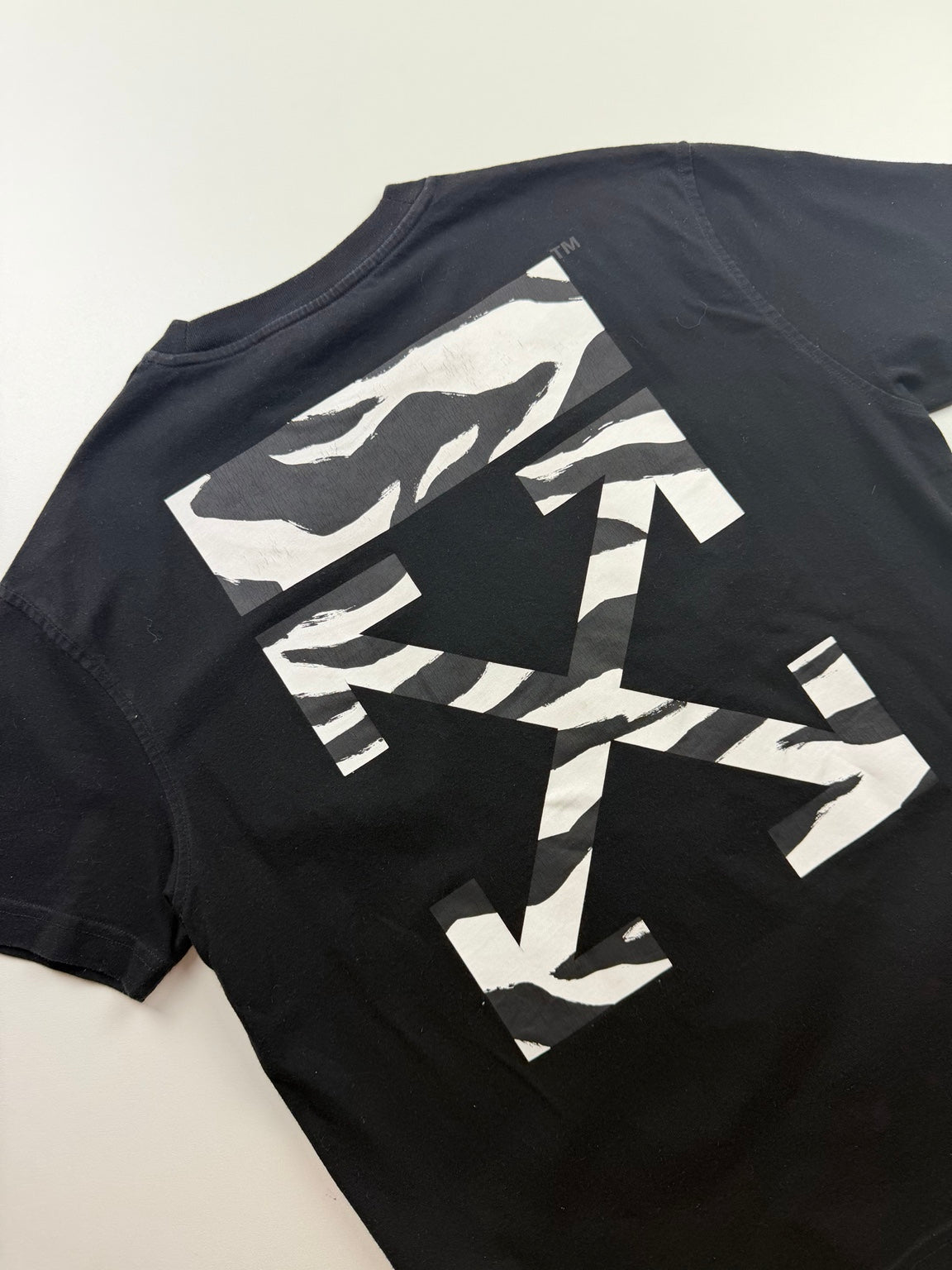 T-Shirt Off-White « Zebra Arrows » – Taille S – Noir — photo 5