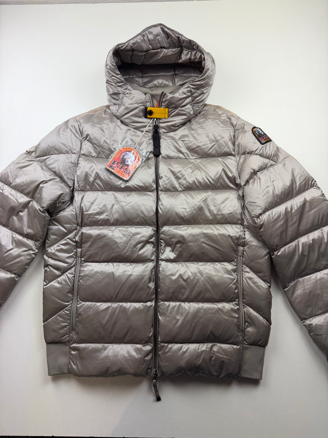 Doudoune à capuche Parajumpers Pharrell – Taille L – Beige