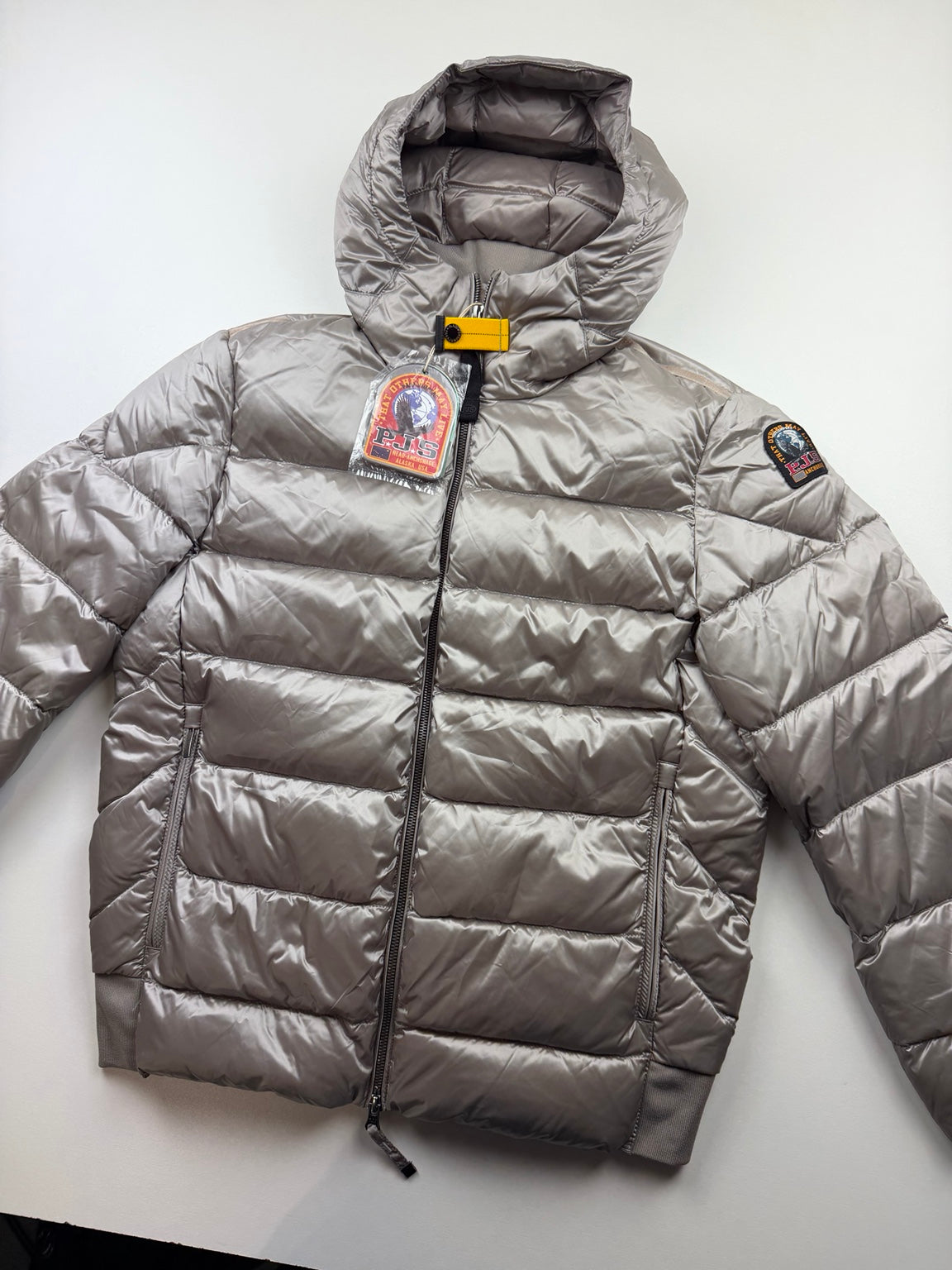 Doudoune à capuche Parajumpers Pharrell – Taille M – Beige