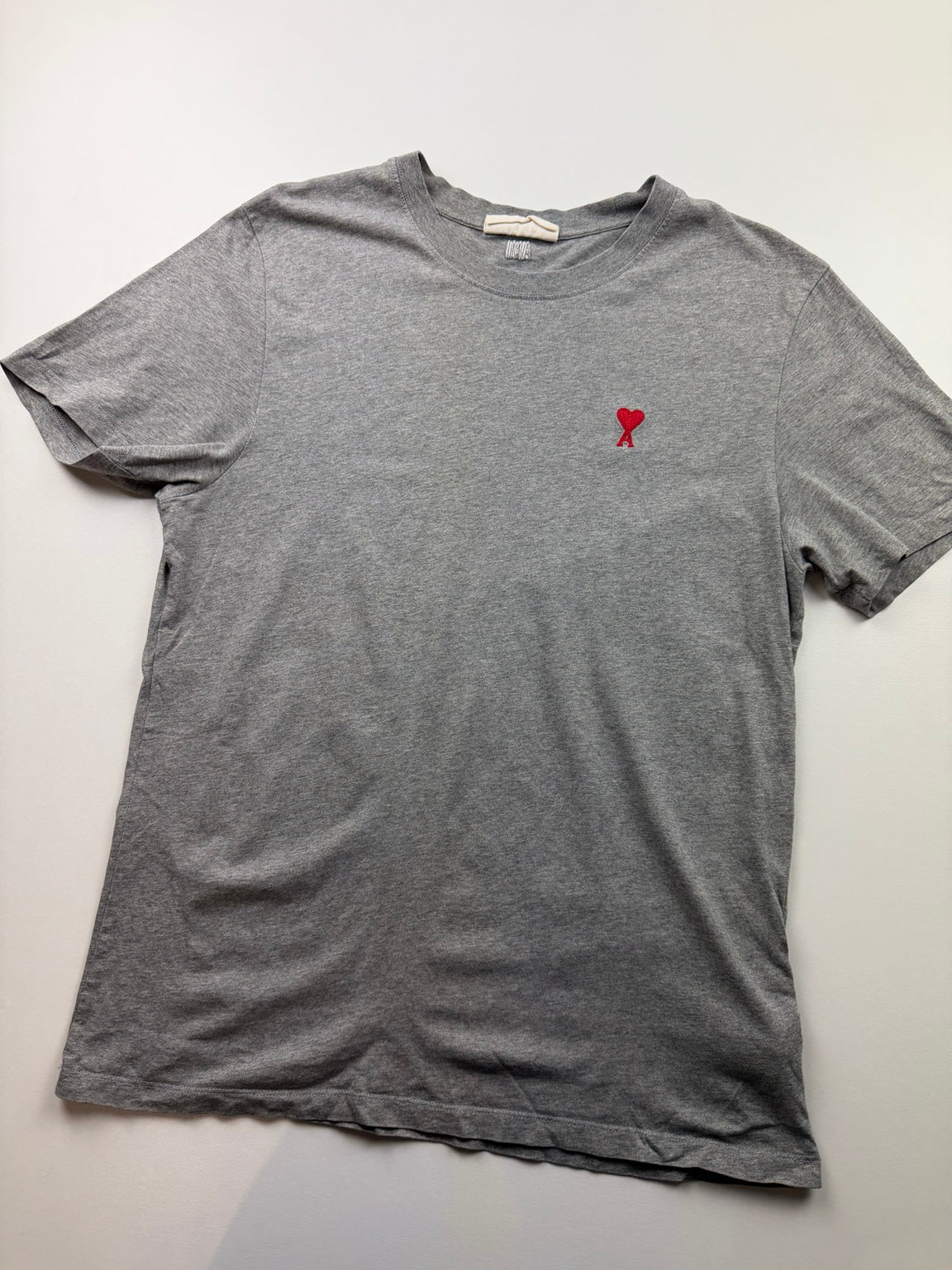 T-shirt AMI Ami de Cœur – Taille L – Gris chiné